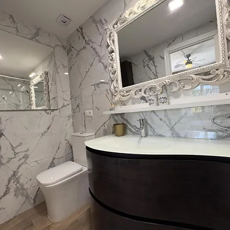 R162 Alba Alorda Park Holiday home *